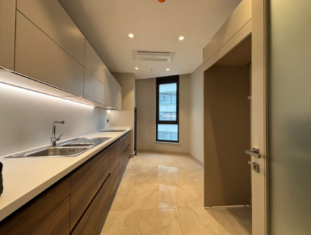 Alsancak  Evora Projesinde 19.Kat 3+1 120 M2 Deniz Manzaralı Kiralık Daire