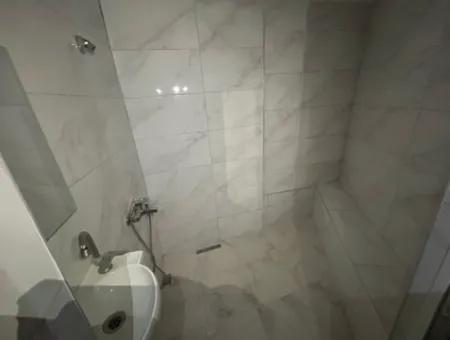 Kahramanlar Camisinin Karşı Köşesi' De 1417 Sokak’ta 70 M² Toplam  Giriş + Bodrum Kiralık Ofis