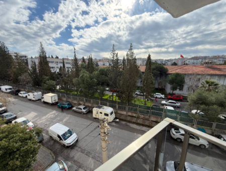 Hatay Askeri Hastane Karşısında Full Tadilatlı Ara Kat