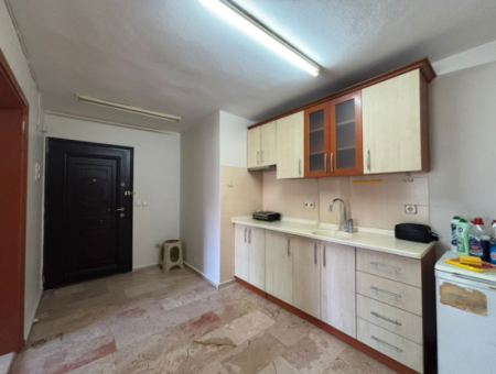 Alsancak Özel Sağlık Hastanesi Karşısı 1+1 Balkonlu 5.Kat Kiralık Daire