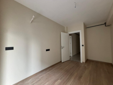Alssancak Dünya Göz Yakını 3+1 Otoparklı Yeni Binada Kiralık Daire