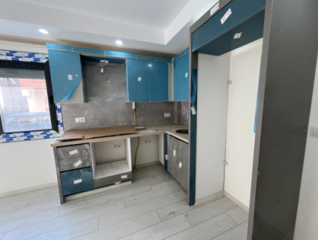 Seferihisar Hıdırlık’ta Şehir Merkezinde Sıfır 1+1 Satılık Daire