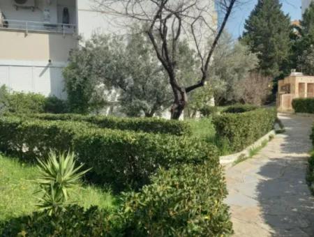 Kuşadası Zeytin Tepe Sitesi’nde Havuzlu, Eşyalı 2+1 Kiralık Daire