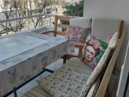 Kuşadası Zeytin Tepe Sitesi’nde Havuzlu, Eşyalı 2+1 Kiralık Daire