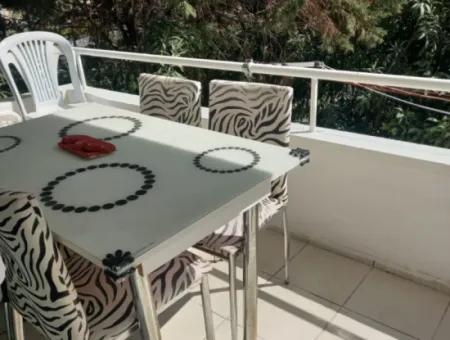Kuşadası Zeytin Tepe Sitesi’nde Havuzlu, Eşyalı 2+1 Kiralık Daire