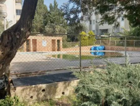 Kuşadası Zeytin Tepe Sitesi’nde Havuzlu, Eşyalı 2+1 Kiralık Daire
