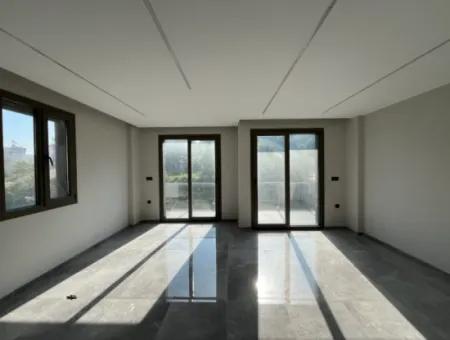 Akarca’da Plajlı Site İçerisinde Ultra Lüks Müstakil Villa