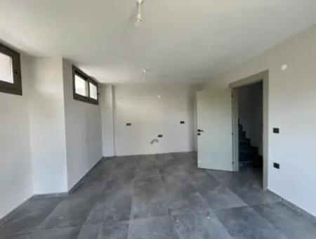 Akarca’da Plajlı Site İçerisinde Ultra Lüks Müstakil Villa