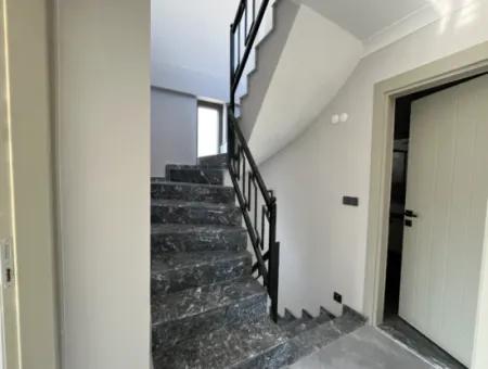 Akarca’da Plajlı Site İçerisinde Ultra Lüks Müstakil Villa