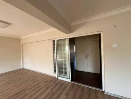 Şehrin Kalbinde Geniş Ve Aydınlık Daire Fırsatı