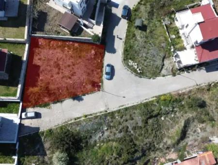 Akarca’da Plaja Yakın, Site İçerisinde İmarlı Arsa Fırsatı