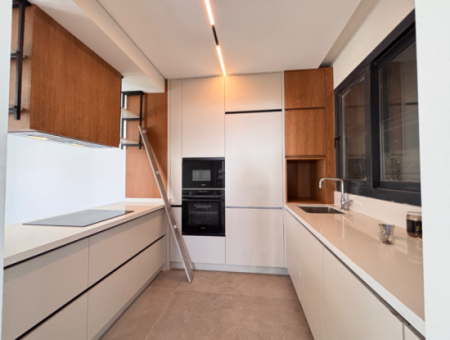 Seferihisar Tepecik Mah Butik Site İçerisinde Satılık 3+1 Villa