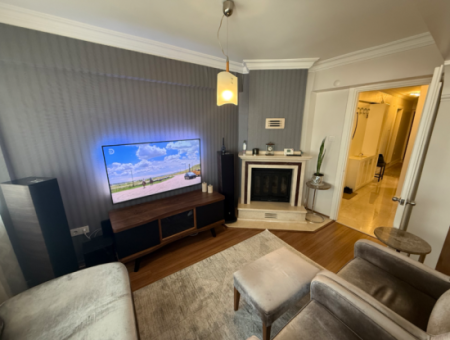 Küçükyalı'da Caddeye Yakın Otoparklı Şömineli Ara Kat Masrafız Daire