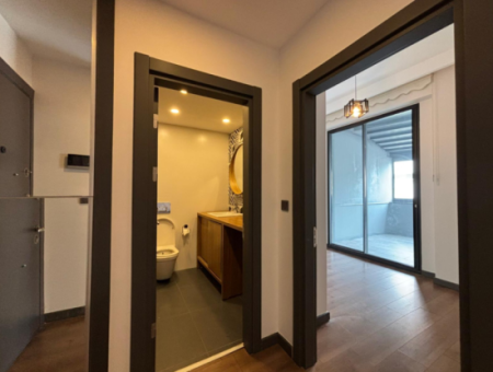 Bornova Yaşar Üniversitesi Yakını 80M2 2+1 Kış Bahçeli Lüks Kiralık Daire!