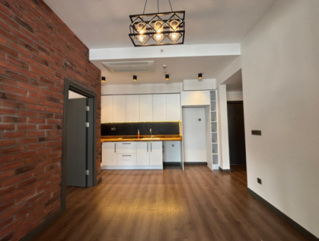 Bornova Yaşar Üniversitesi Yakını 80M2 2+1 Kış Bahçeli Lüks Kiralık Daire!