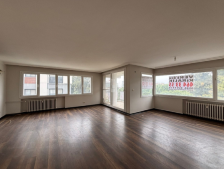 Alsancak Libasın Sokağında 3+1 5.Kat Önü Açık,Köşe Kiralık Lüks Daire