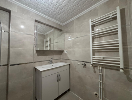 Alsancak Özel Sağlık Yakını 4.Kat 2+1 Kombili Kiralık Daire!