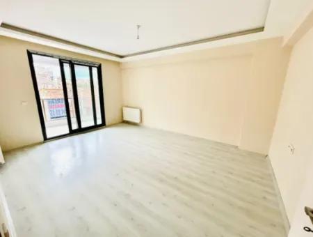 Yeni Doğan Mahallesinde Kemer İzban Yakını Kiralık Bakımlı Daire