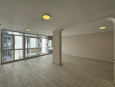 Alsancak Talatpaşa Bulvarında 1+1 4.Kat Kiralık Daire!