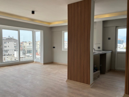 Alsancak Aliçetinkaya Bulvarında 3+1 Masrafsız Boş Satılık Daire