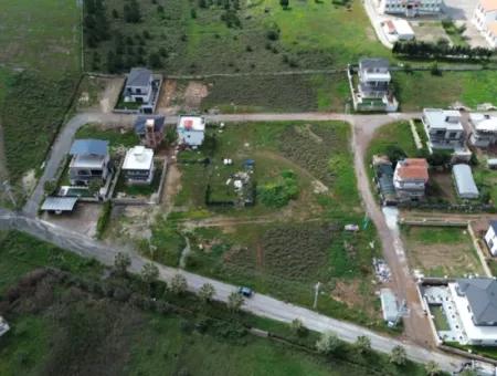 Seferihisar Düzce’de 300 M² Fırsat Arsa!