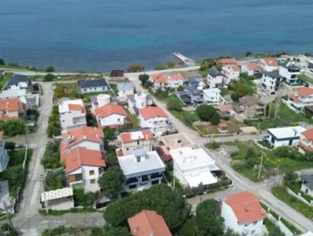 Akarca’da Denize 100 Metre Mesafede Sıfır Villa
