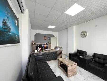 Seferihisar Hıdırlık’ta Merkezi Konumda Kiralık Dükkan