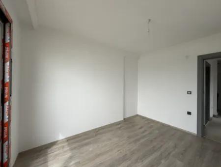 Seferihisar Tepecik’te Modern Mimarili Sıfır Villa