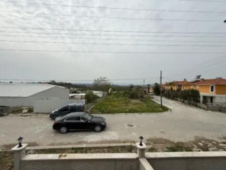 Seferihisar Tepecik’te Modern Mimarili Sıfır Villa