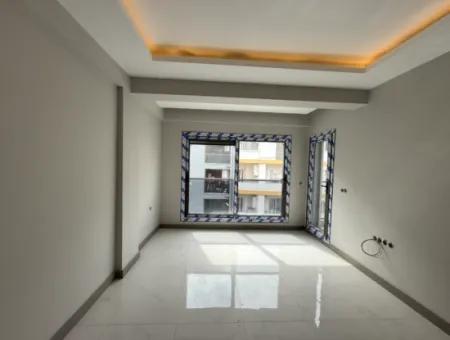 Seferihisar Merkezde Kiralık Sıfır 1+1 Daire