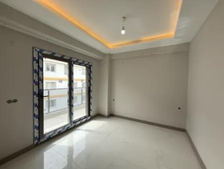 Seferihisar Merkezde Kiralık Sıfır 1+1 Daire