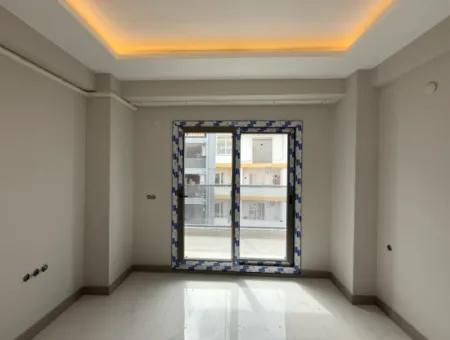 Seferihisar Merkezde Kiralık Sıfır 1+1 Daire