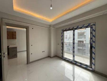 Seferihisar Merkezde Kiralık Sıfır 1+1 Daire