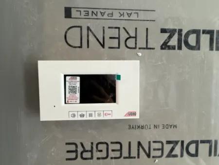 Seferihisar Merkezde Kiralık Sıfır 1+1 Daire