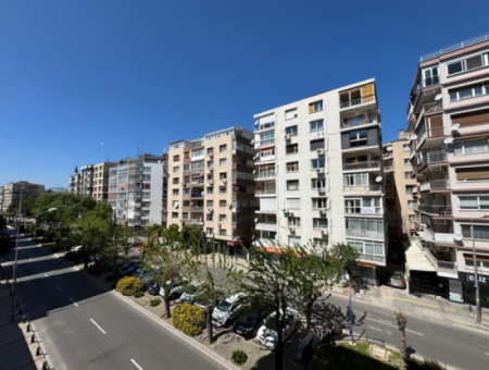 Alsancak Şair Eşref Bulvarında 3+1 115M2 Kiralık Daire!