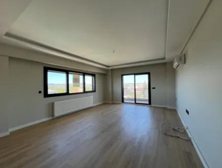Seferihisar Kuşadası Yolu Üzerinde Kiralık Geniş 3+1 Daire