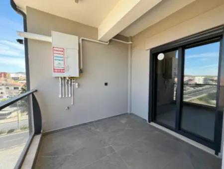 Seferihisar Kuşadası Yolu Üzerinde Kiralık Geniş 3+1 Daire