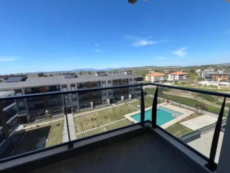 Seferihisar Kuşadası Yolu Üzerinde Kiralık Geniş 3+1 Daire