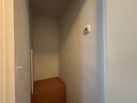 Alsancak Trt Binası Yakını 3+1 140M2 Doğalgazlı Kiralık Daire