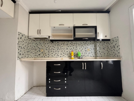 Alsancak Kıbrıs Şehitleri Yakını Boş 2+1 Fırsat Kiralık Daire