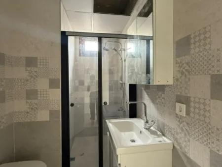 Seferihisar Tepecik’te Bahçeli, Verandalı, Sıfır Kiralık Villa