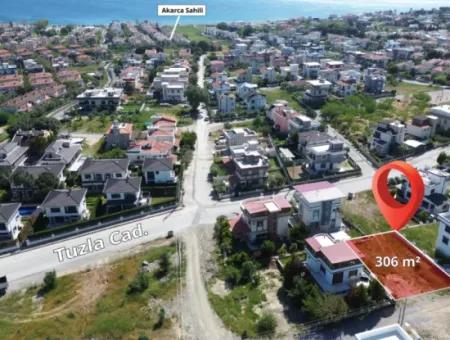 Seferihisar Akarca’da Denize Yürüme Mesafesinde Villa İmarlı Satılık Arsa