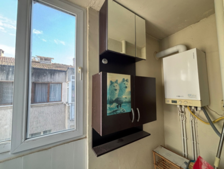 Alsancak Fuar Yakını 3+1 3.Kat Doğalgazlı Bakımlı Kiralık Daire!