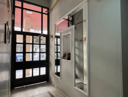 Alsancak Fuar Yakını 3+1 3.Kat Doğalgazlı Bakımlı Kiralık Daire!