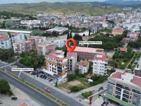 Seferihisar Camikebir Mahallesinde Satılık Sıfır 1+1 Daire