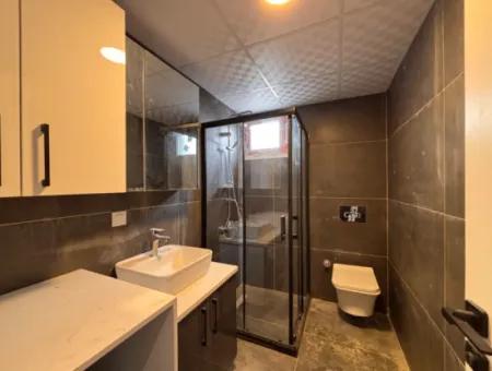 Seferihisar Camikebir Mahallesinde Satılık Sıfır 1+1 Daire