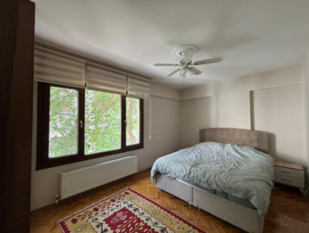 Alsancak Şair Eşreft’te 3.Kat 130M2 Masrafsız Eşyalı Kiralık Daire