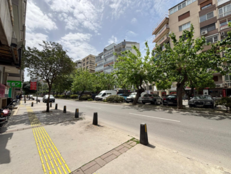 Alsancak Şair Eşreft’te 3.Kat 130M2 Masrafsız Eşyalı Kiralık Daire