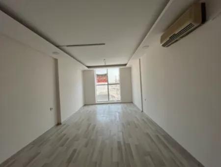 Seferihisar Merkez’de Kiralık Ofis