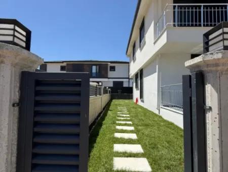 Seferihisar Camikebir’de Modern Ve Konforlu Villa